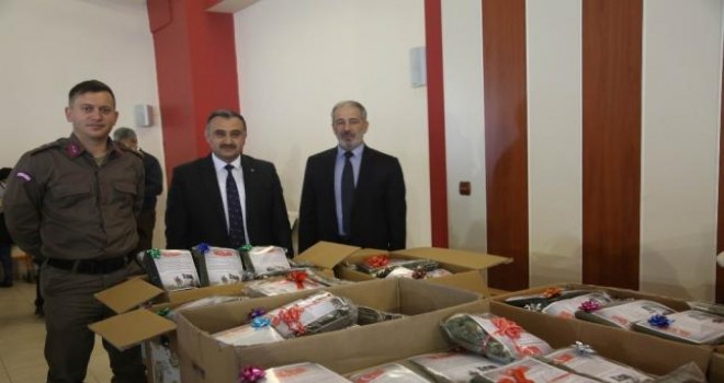 Develi Müftülüğü Bayan Gençlik Koordinatörlüğünden Mehmetçik’e destek Develi Müftülüğü Bayan Gençlik Koordinatörlüğünden Mehmetçik’e destek