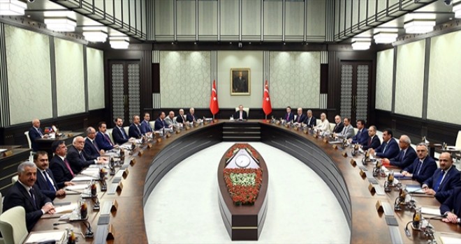 8 bin 390 kamu personeli ihraç edildi