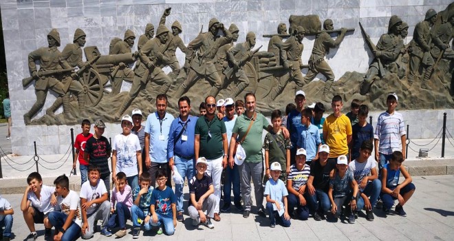 Akhisar Müftülüğü Başarılı Öğrencileri Çanakkale gezisi ile ödüllendirildi