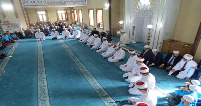 Çukurova Müftülüğü 19 Hafız Daha Mezun Etti