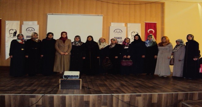 Avonos Müftülüğünden Kadın Olmak konulu konferans