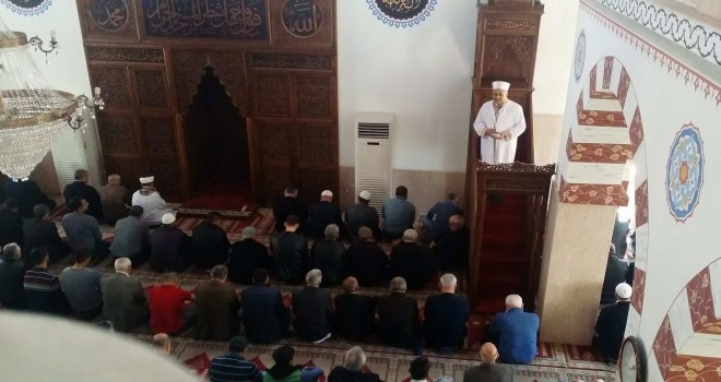 Cuma Hutbesinin Bu Haftaki Konusu Kadın Oldu