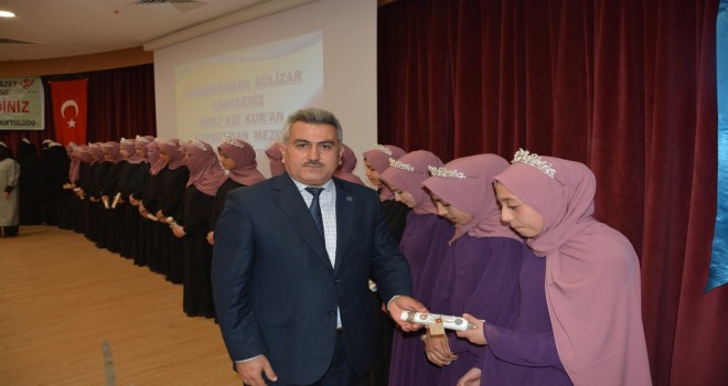 Reyhanlı’da Hafizeler Taçlandı.