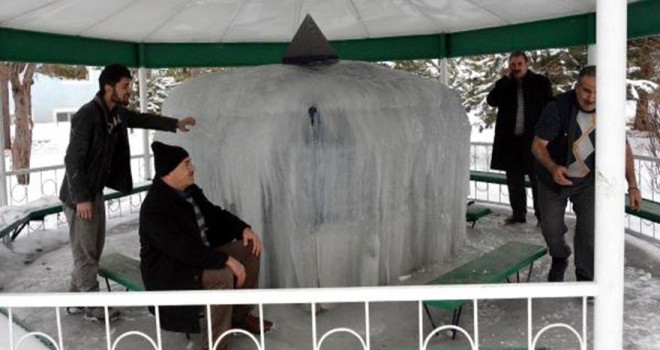 Erzurum'da Sibirya'yı aratmayan görüntü
