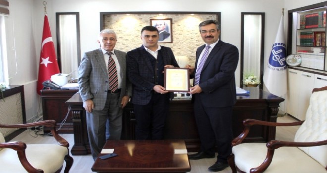 Hayırsever Batmanlı Dükkanlarını Diyanet'e Vakfetti