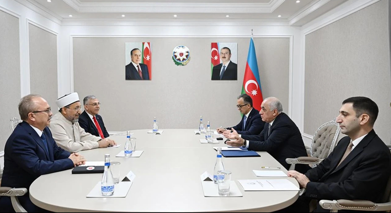 Başkan Arpaguş, Bakü’de Resmi Temaslarda Bulundu