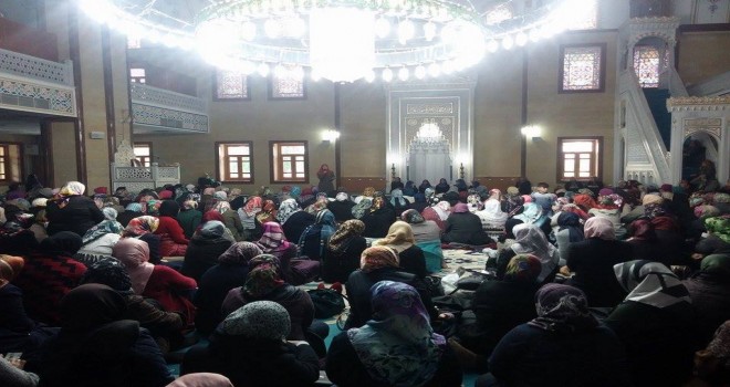 Çukurova'da Bayanlara Özel Mevlid Kandili Programı Yapıldı