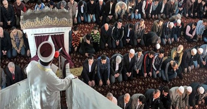Cuma hutbesinde faiz mesajı