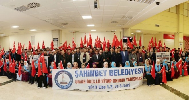 Şahinbey Belediyesi 147 Öğrenciyi Umreye Uğurladı