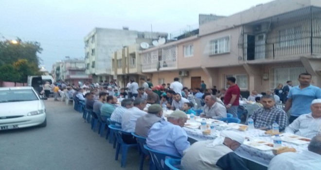 Seyhan'da Sokak İftarlarına Yoğun İlgi