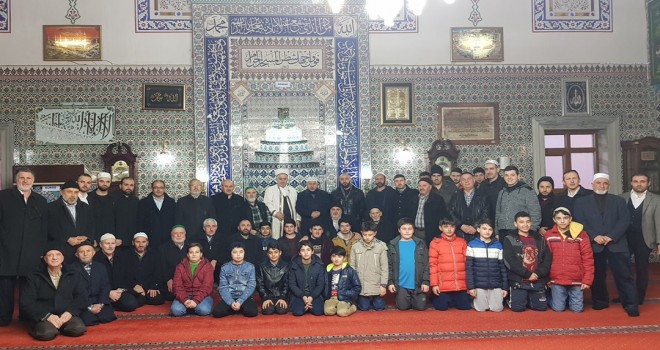 Sultan Murat Merkez Camii Sabah Namazı Gençlik Meclisi Buluşması