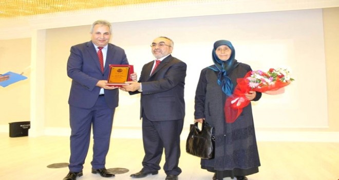 Düzce'ye Tayini Çıkan Müftüye Veda Yemeği