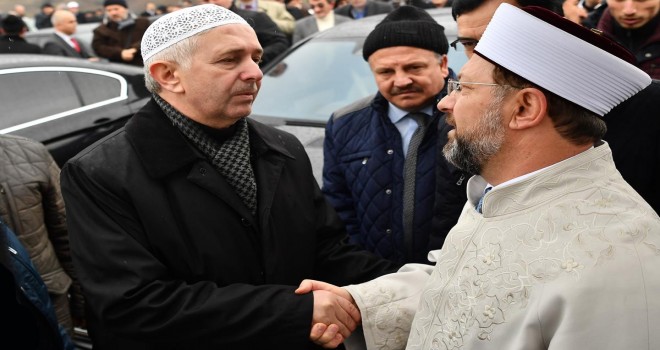 Erbaş, Müftü Sönmezoğlu'nun annesinin cenaze törenine katıldı