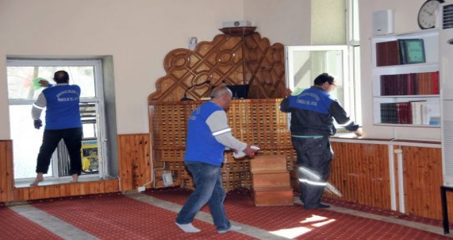 Adana’da Yaylalarda Camilerin Temizliği Başladı