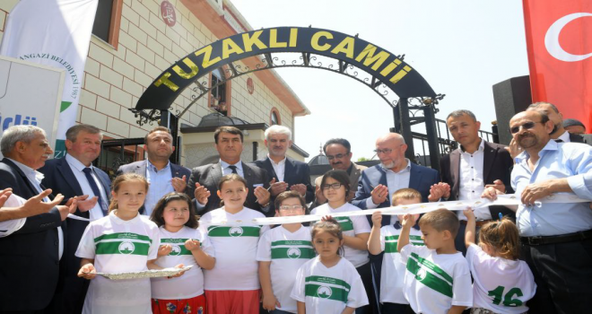 Bursa'da Tuzaklı Camii ibadete açıldı