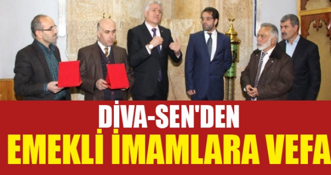 Diva-Sen'den Emekli İmamlara Plaket