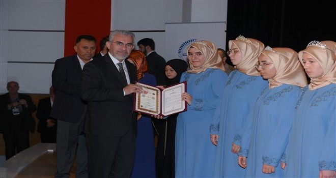 Yenimahalle’de 75 Öğrenci için Hafızlık İcazet Merasimi