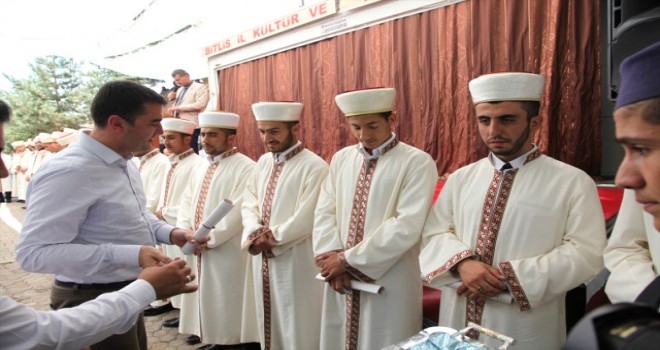 Ahlat'ta 29 Hafıza icazet Töreni