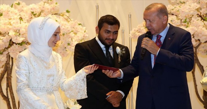 Diyanet İşleri Başkanı Erbaş'ın kızı Şeydanur evlendi