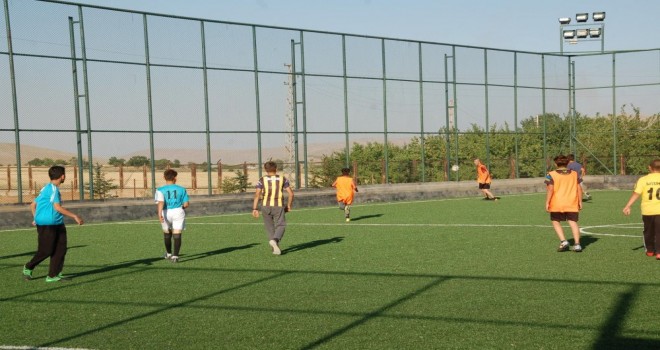 Yaz Kuran Kursu Öğrencileri Futbol Turnuvasında Ter Dökecek