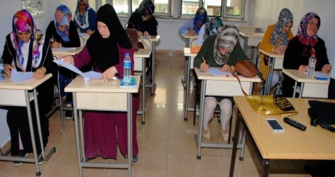 Müftülük İşitme Engellileri Umreye Gönderiyor