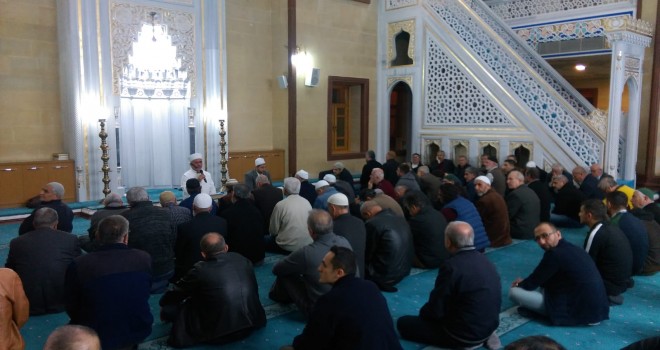 Ramazanoğlu Camii’nde Mevlid Kandili Coşkusu