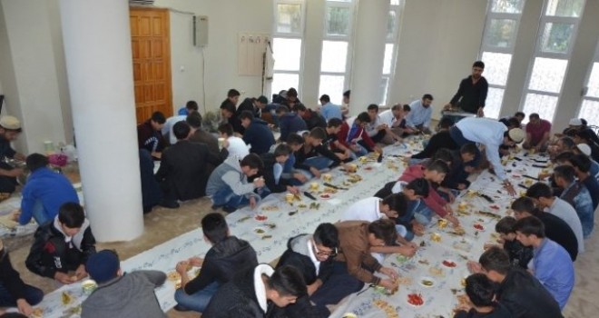 Öğrenciler Sabah Namazında Buluştu