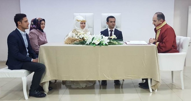 Personelinin Resmi Nikâhını Müftü Hasan Hüseyin Güller Kıydı
