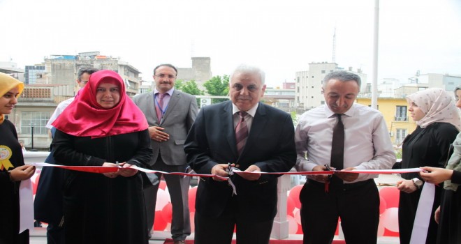 Tepebağ Anadolu İmam Hatip Lisesi TÜBİTAK Bilim Fuarı açıldı