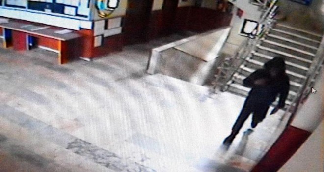 Diyanet Vakfı'nı Şubesini  soydu