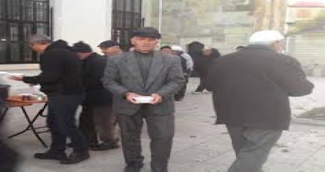 Gelibolu'da Cemaate Çorba İkramı