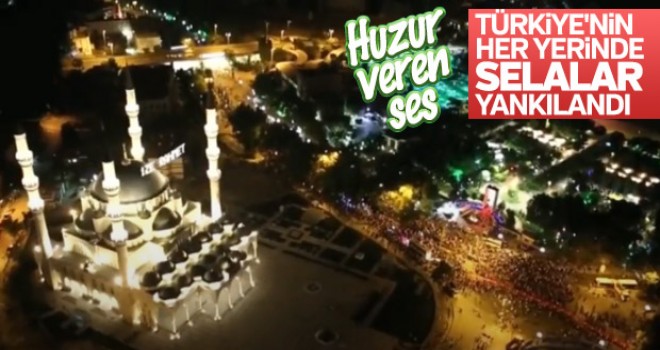 Tüm Camiilerde Salalar Okundu