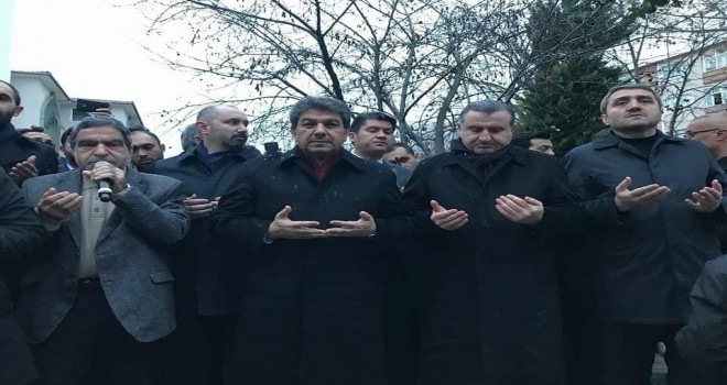 Esenlerde Gençler Kudüs İçin Sabah Namazında Buluştu