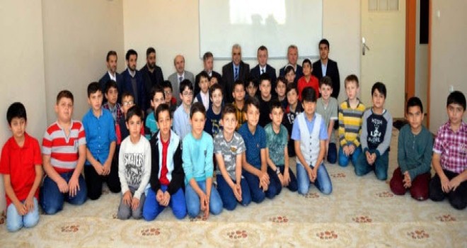 Vali Büyükakın'dan Kur'an Kurslarına Ziyaret