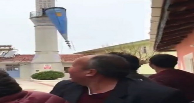 Minare ustasının alem hassasiyeti gözden kaçmadı