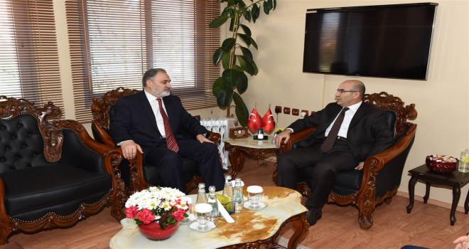 Adana’ya Yeni Atanan İl Müftüsü Hasan Çınar’dan Vali Demirtaş’a Ziyaret