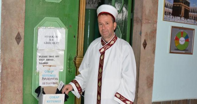 Camide hijyen isteyen imam bunu yaptı