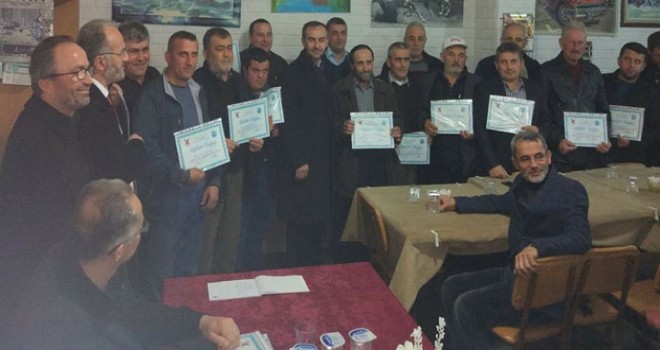 Köy Kahvehanesinde Kur'an Öğrendiler