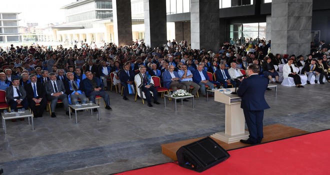 Prof. Dr.Erbaş,Türkiye'de okumak için 101 ülkeden müracaat oldu