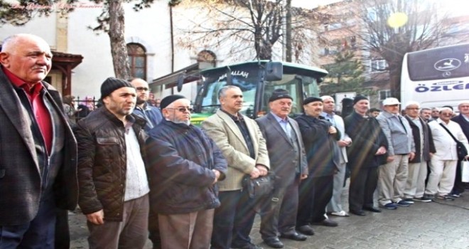 Araç'ta 45 Kişi, Umreye Uğurlandı
