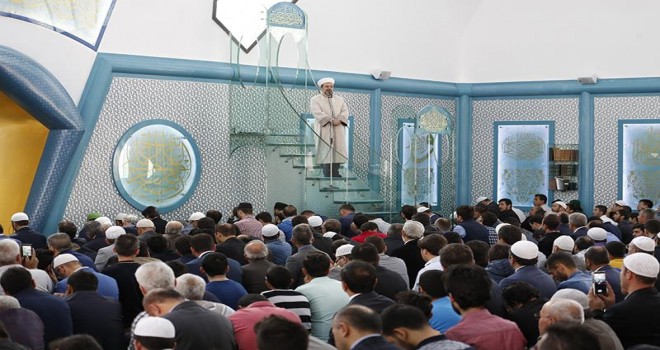 Görmez,gençlere hutbe irad etti
