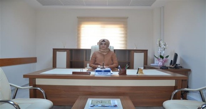Nevşehir' de İlk Kadın Müftü Yardımcısı Nurcan Solak göreve başladı.