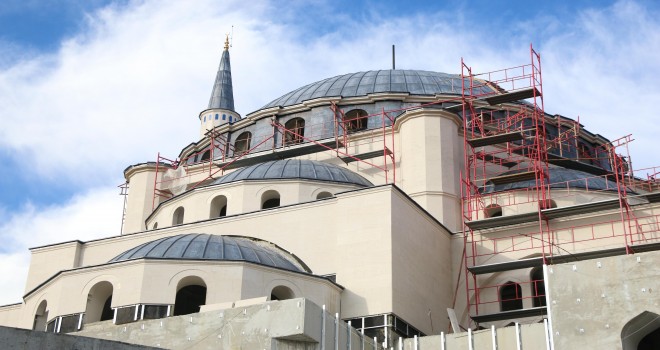 Namazgah Camisi Balkanlar'ın en büyük camisi olacak