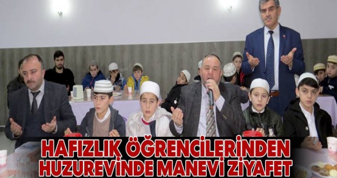 Hafız Öğrencilerden Huzurevine Manevi Ziyaret