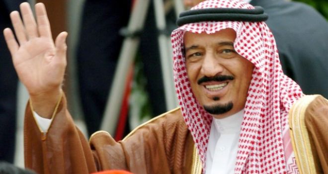Suudi Kralı Abdulaziz, bir aylık tatile çıkıyor!