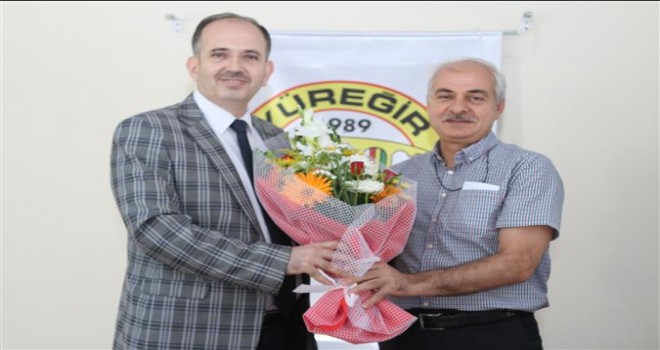 Seyhan Müftüsü Güller'den Camiler ve Din Hizmetine Adanmış Ömürler Konferansı