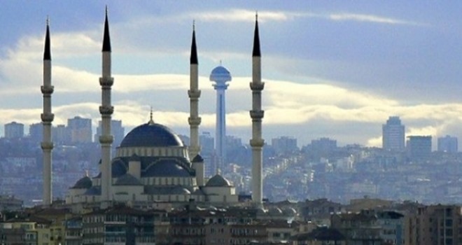 Ankara'da ezan erken okundu.Müftülük Özür Diledi