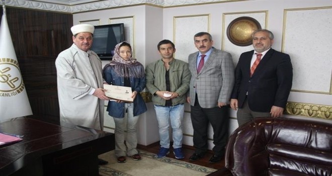 Kırgızistan Uyruklu Svetlana Müslüman oldu