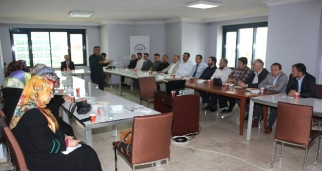 İl, İlçe Vaiz ve Vaizeleri Toplantıda Bir Araya Geldi
