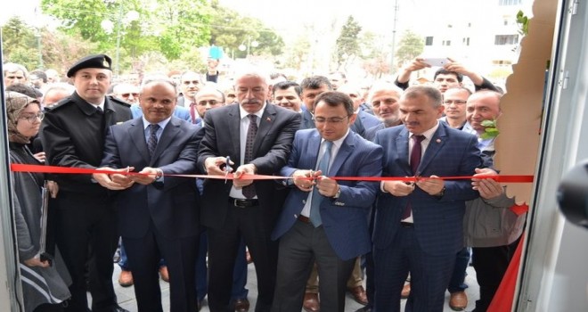 Kur’an kursu yararına kermes açıldı